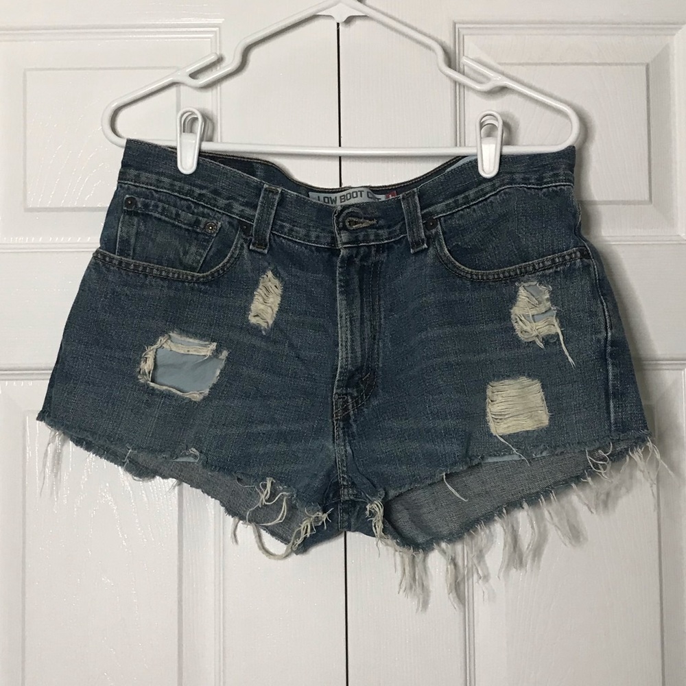 Levi’s Low Boot Cut Denim Shorts